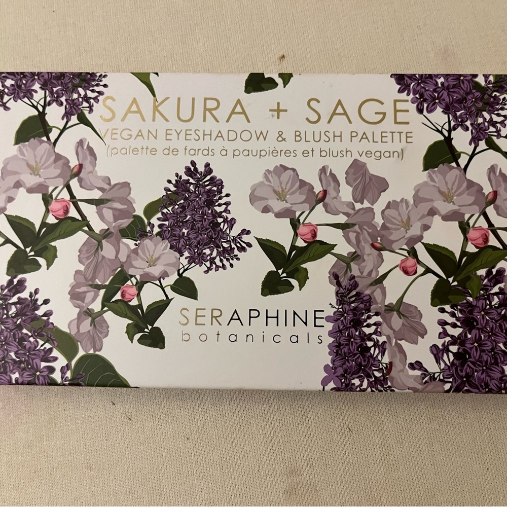 SAKURA + SAGE
VEGAN EYESHADOW & BLUSH PALETTE